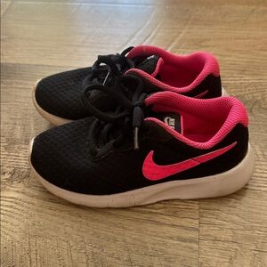 Girl’s Nike Black and Pink Athletic Shoes size 11